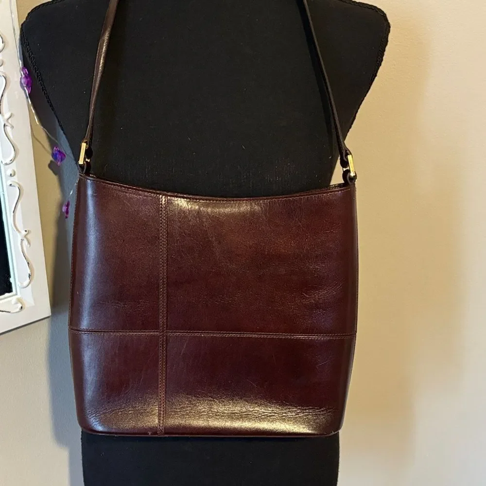 Vintage 1990’s Etienne Aigner Rich Brown Cowhide Leather Messenger Bag